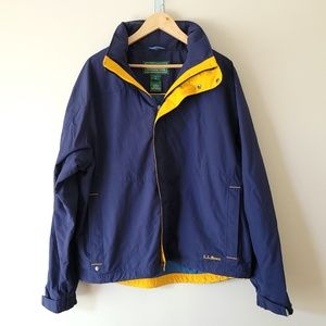 L.L Bean Mens size Large nylon coat